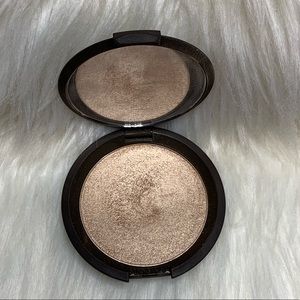 Becca Shimmering Skin Perfector Highlighter